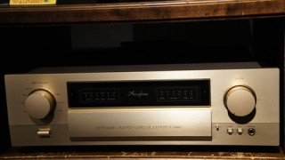 Accuphase C2410